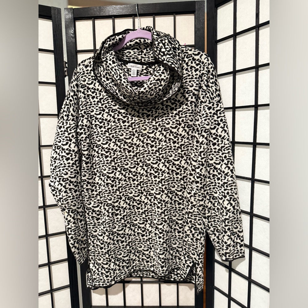 Calvin Klein Monochrome Abstract Knit